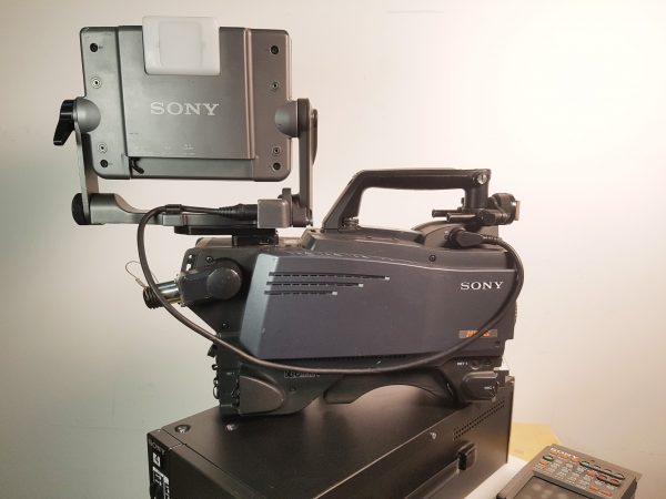 Sony HDC-1500 2/3" Multi-Format Fiber Studio Camera System